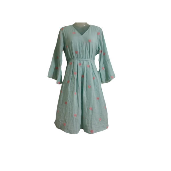 Effortless Chic With This Embroidered Midi Dress