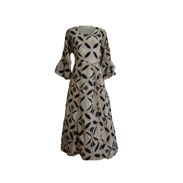 Bohemian Chic Maxi Dress With Geometric Print
